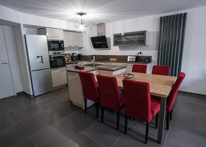 Superb Apt With Balcony In Briancon